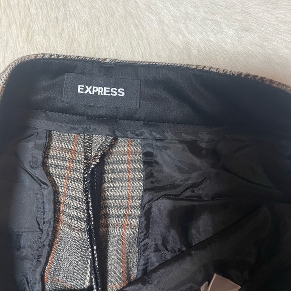 Express Editor Mid Rise Cropped Wide Leg Pant - Picture 5 of 8